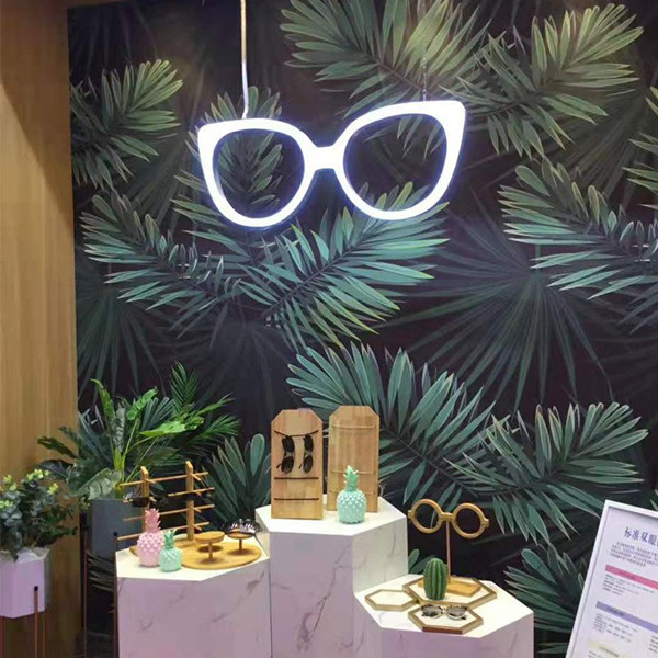 眼鏡店裝修櫥窗怎么設計裝飾？